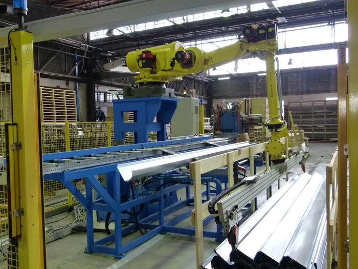 UNLOADING AND STACKING BENCH COMPLETE WITH ROBOT configuration image for 22501
