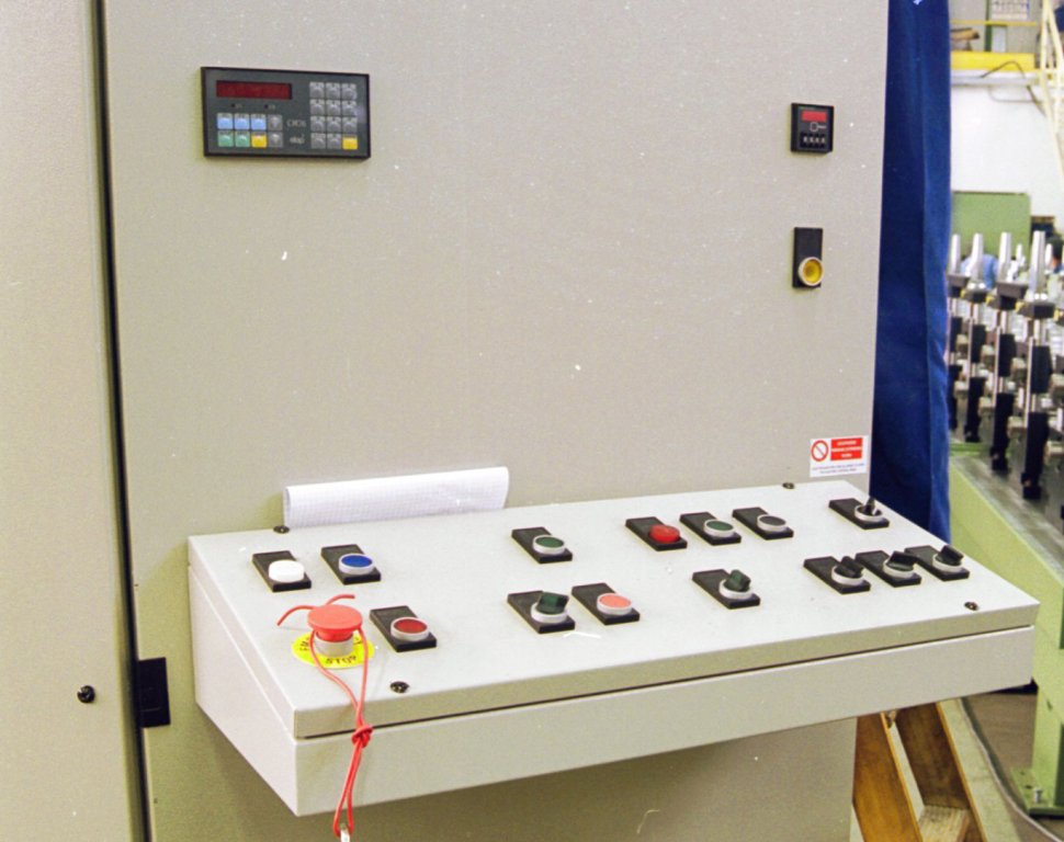 CONTROL DESK AND ELECTRICAL INSTALLATION configuration image for 58001D