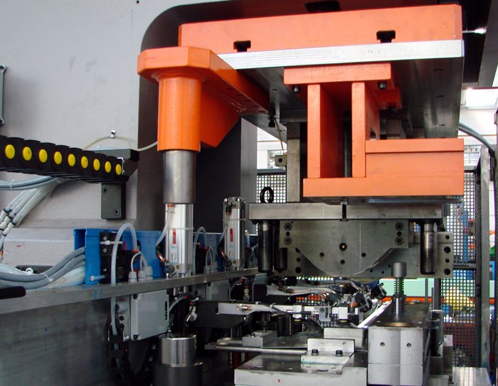 MECHANICAL PRESS 200 t configuration image for 56201D