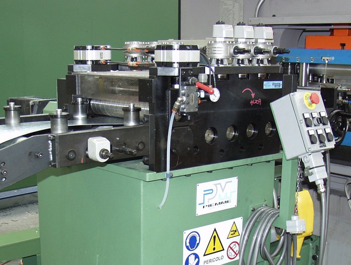 STRAIGHTENER WITH FEEDER WITH ROLLS 300 configuration image for 65001G