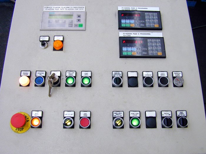 CONTROL DESK AND ELECTRICAL INSTALLATION configuration image for 79003