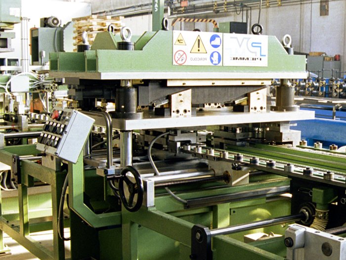NOTCHING AND PUNCHING BENCH configuration image for 17102