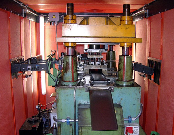 MECHANICAL PUNCHING PRESS configuration image for 67002