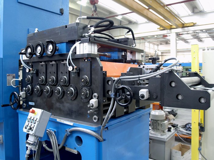 STRAIGHTENER WITH ROLLS FEEDER 600 configuration image for 50501Q