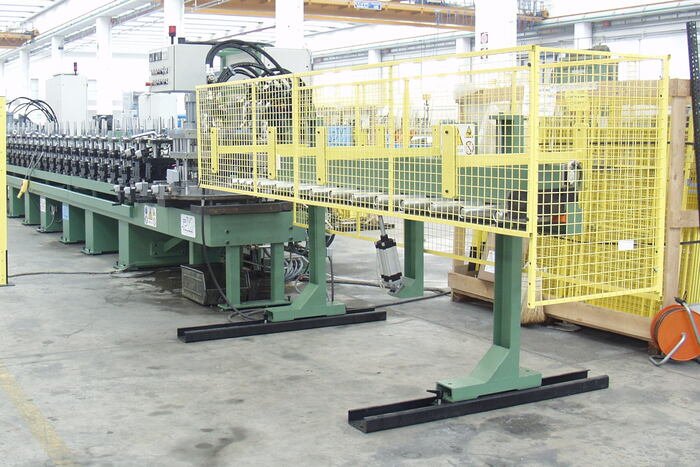 UNLOADING BENCH WITH CHUTE configuration image for 50205