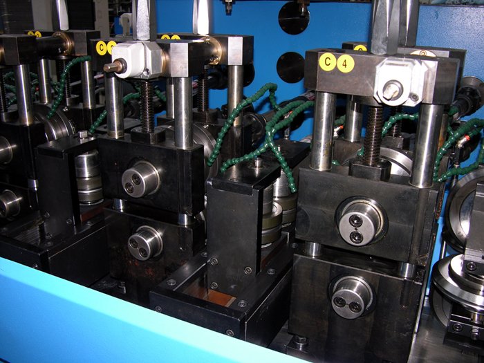 ROLL FORMING MACHINE PMC TYPE W.UNIV.JOINT configuration image for 48004B