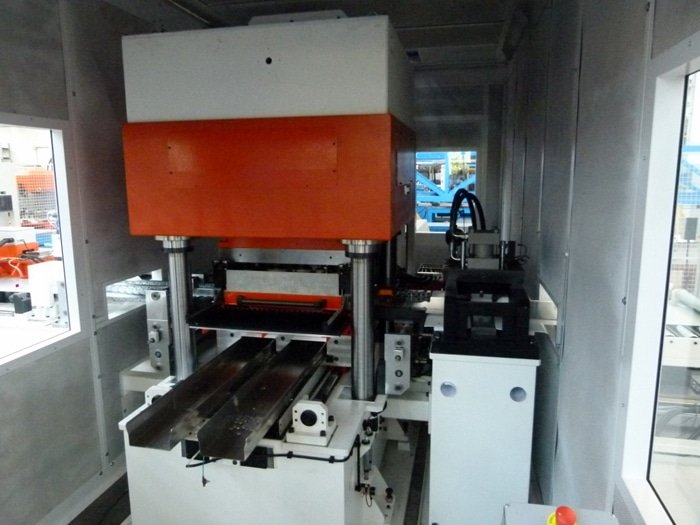 SOUNDPROOFING CABIN FOR FLEXI PUNCH configuration image for 13102B1