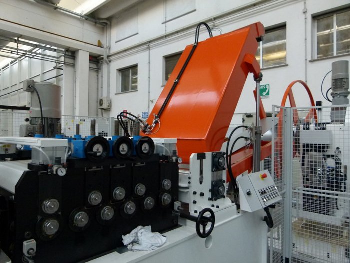 STRAIGHTENER WITH ROLLS FEEDER 600 configuration image for 13102B1